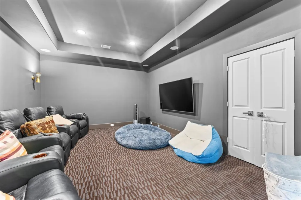 4927 Jason Street Houston, TX 77096