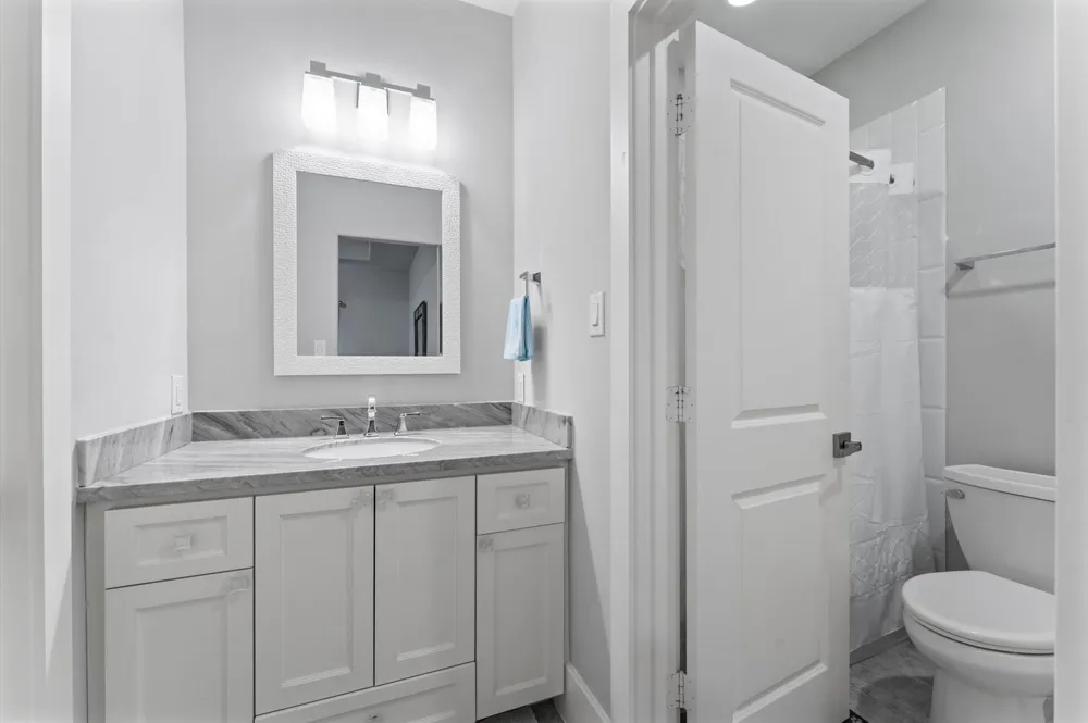 4927 Jason Street Houston, TX 77096