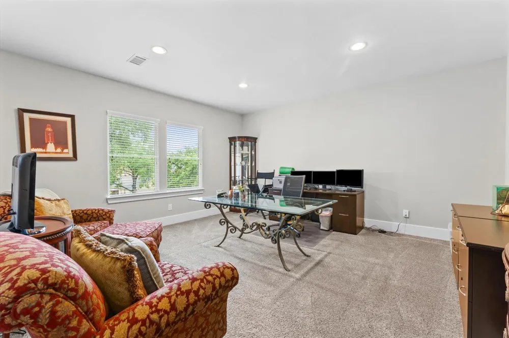 4927 Jason Street Houston, TX 77096