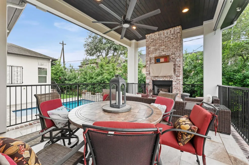 4927 Jason Street Houston, TX 77096