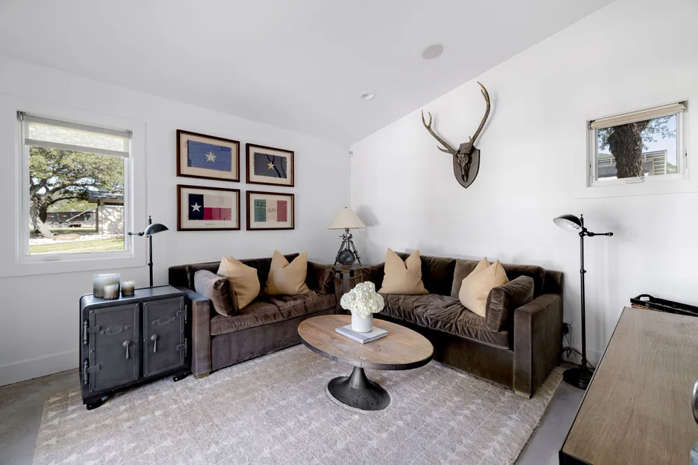 415 Frio Canon Trail Leakey, TX 78873
