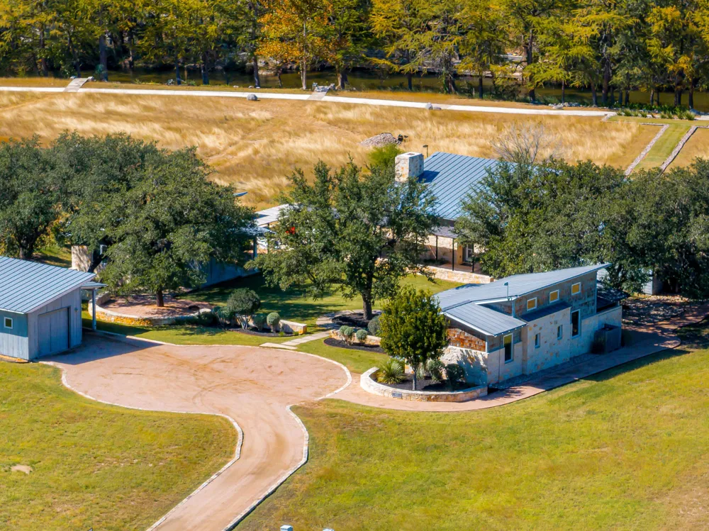 415 Frio Canon Trail Leakey, TX 78873
