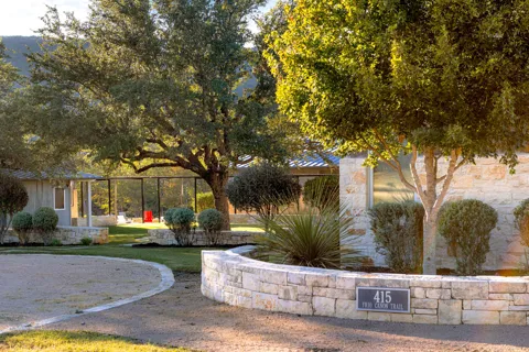 415 Frio Canon Trail