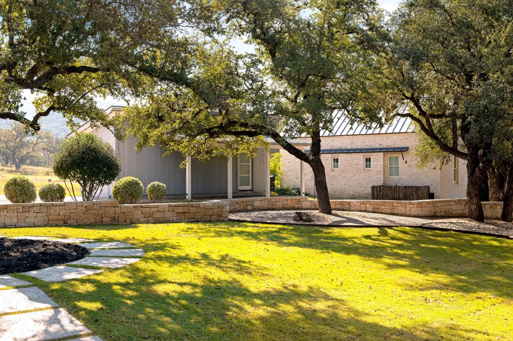 415 Frio Canon Trail Leakey, TX 78873