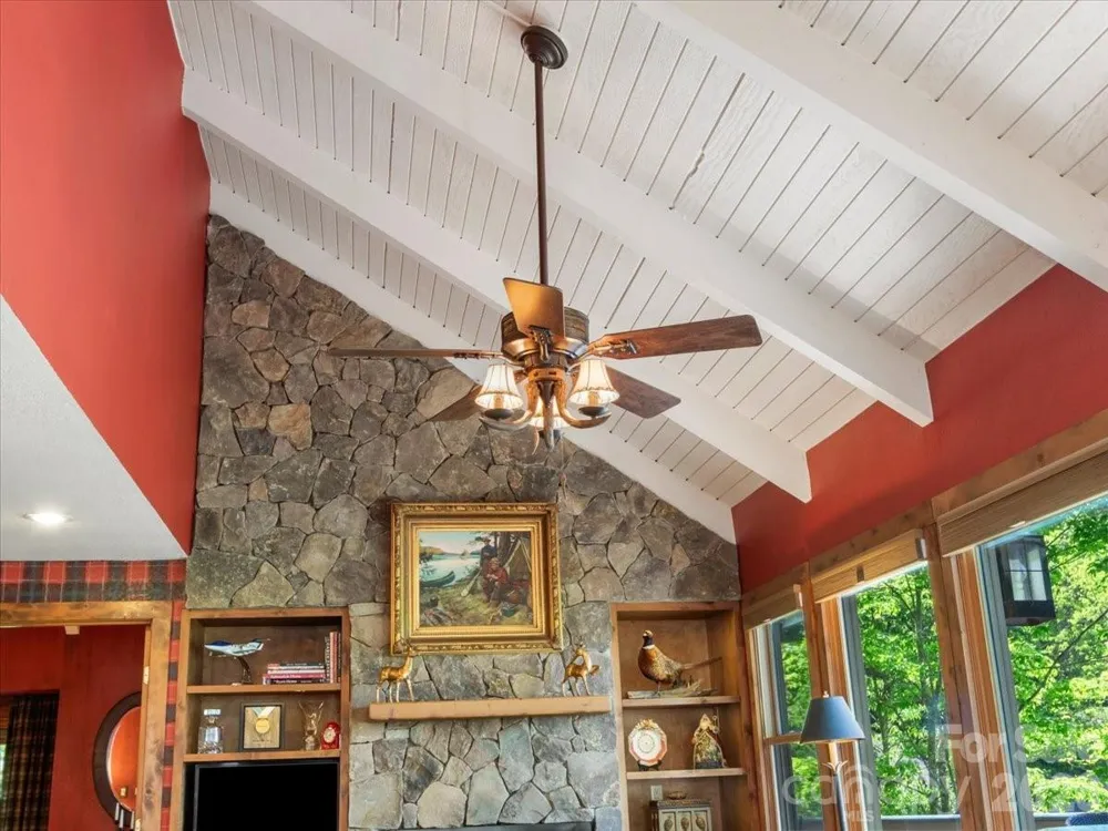 121 Ivy Ridge Road Burnsville, NC 28714