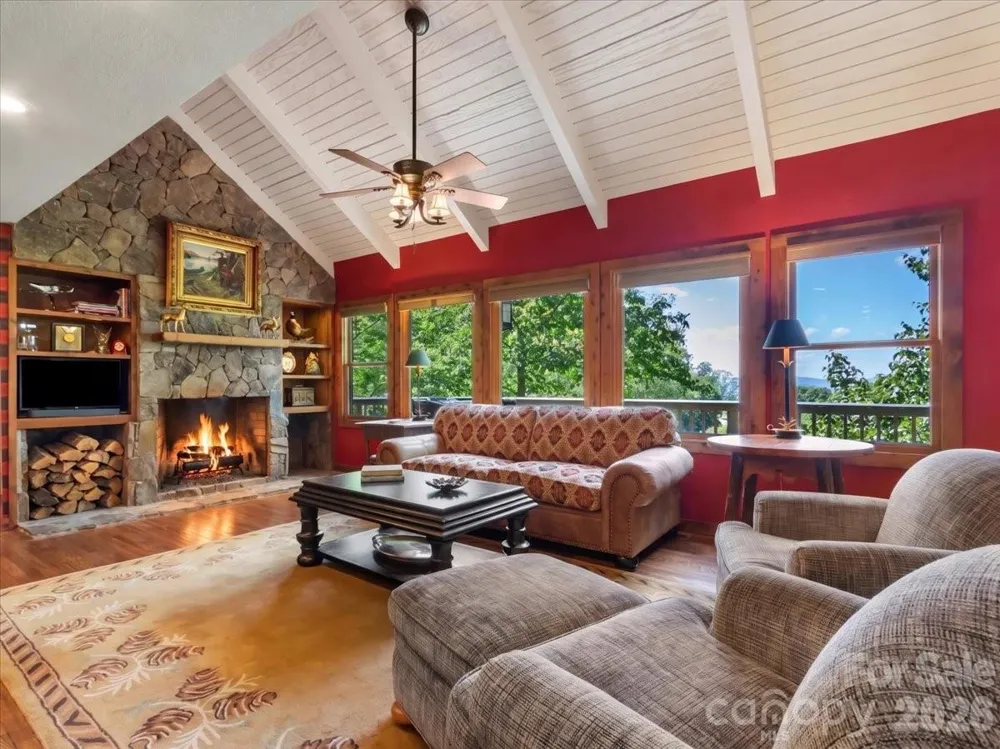 121 Ivy Ridge Road Burnsville, NC 28714