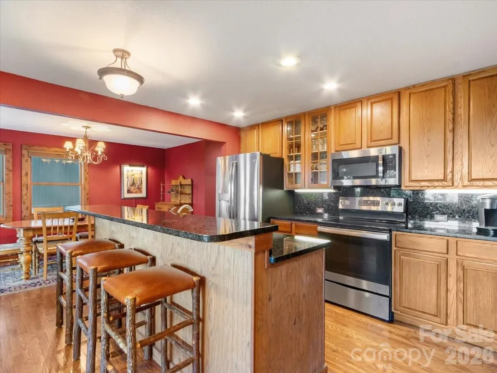 121 Ivy Ridge Road Burnsville, NC 28714