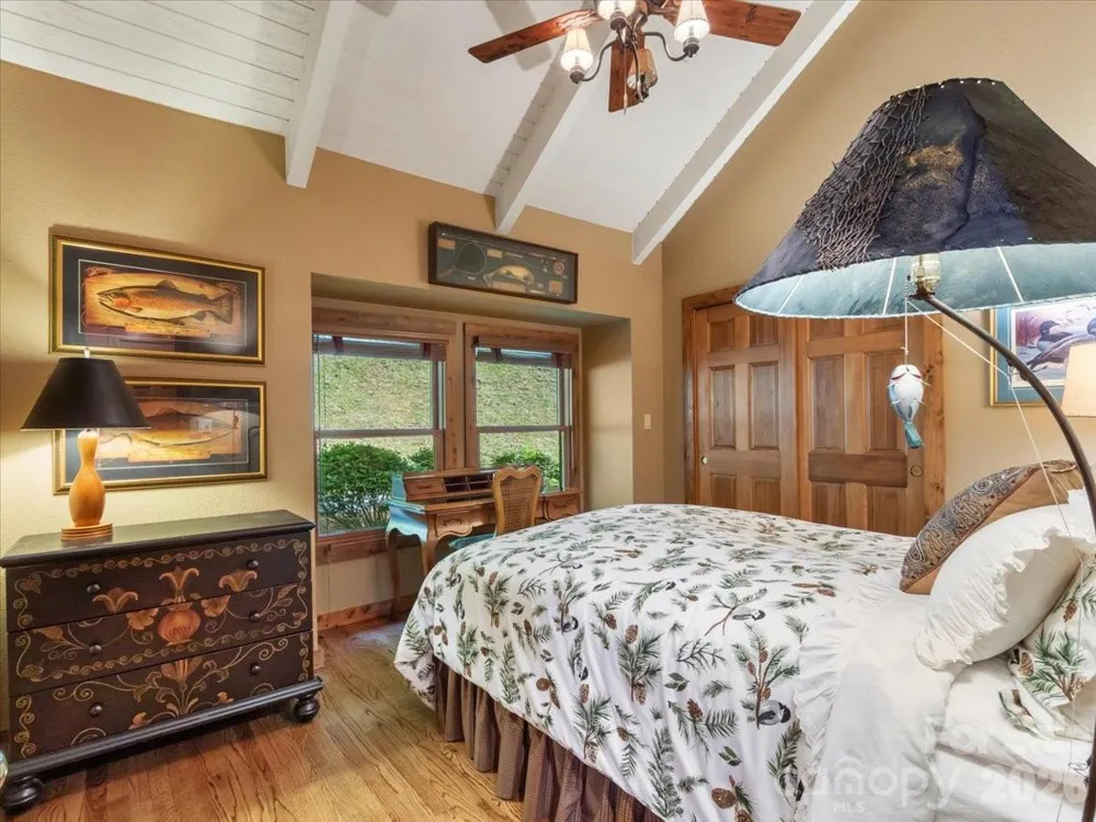 121 Ivy Ridge Road Burnsville, NC 28714