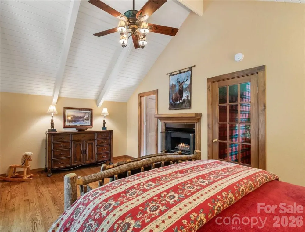121 Ivy Ridge Road Burnsville, NC 28714