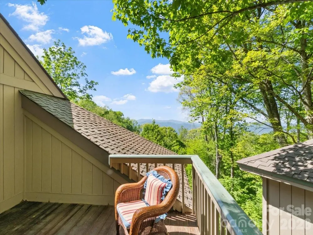 121 Ivy Ridge Road Burnsville, NC 28714