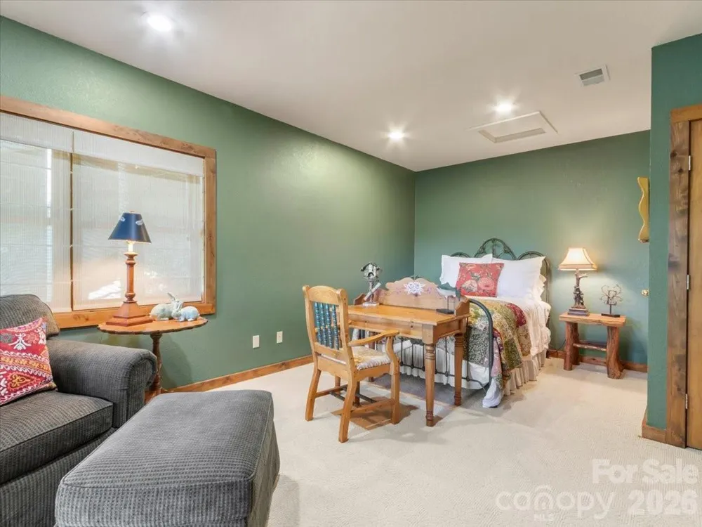121 Ivy Ridge Road Burnsville, NC 28714
