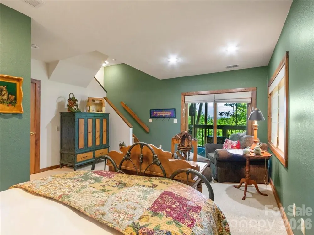 121 Ivy Ridge Road Burnsville, NC 28714