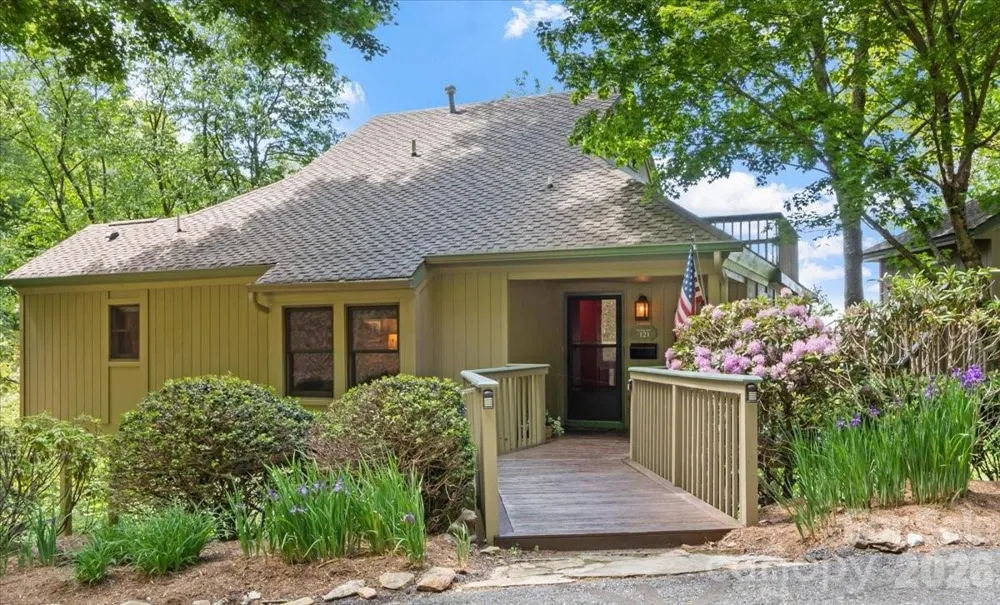 121 Ivy Ridge Road Burnsville, NC 28714