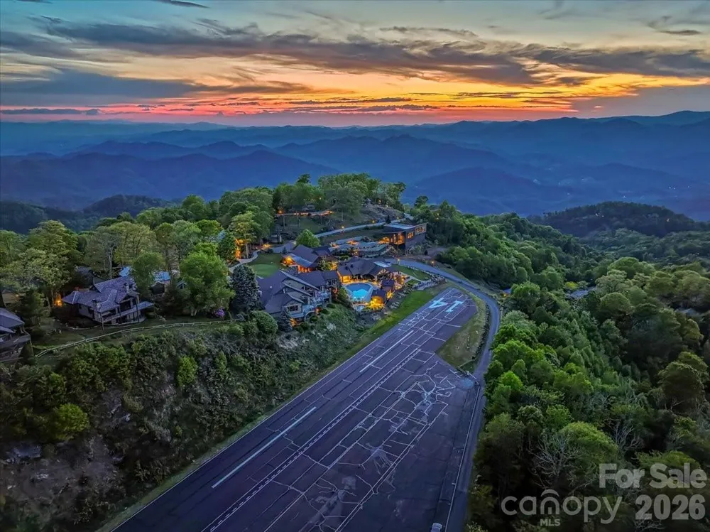 121 Ivy Ridge Road Burnsville, NC 28714