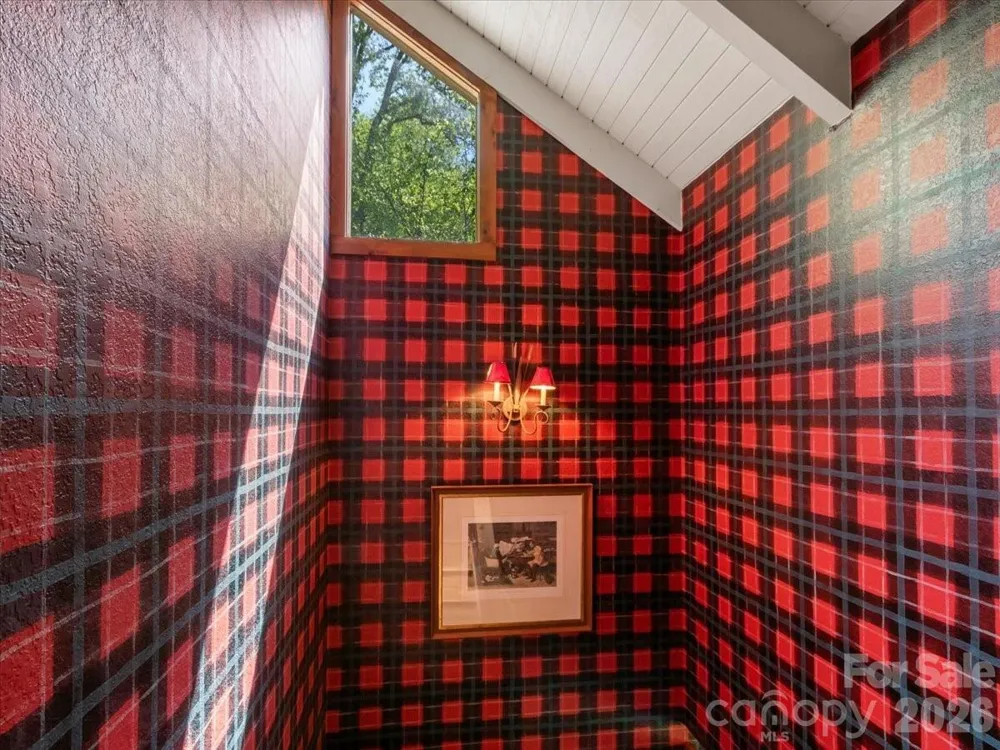 121 Ivy Ridge Road Burnsville, NC 28714