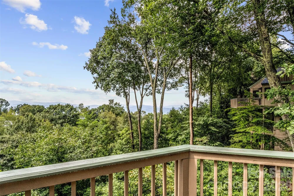 121 Ivy Ridge Road Burnsville, NC 28714