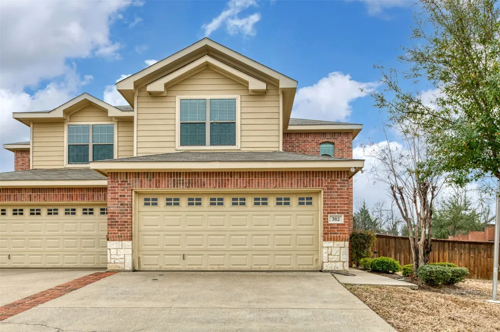 382 Armstrong Lane Lavon, TX 75166
