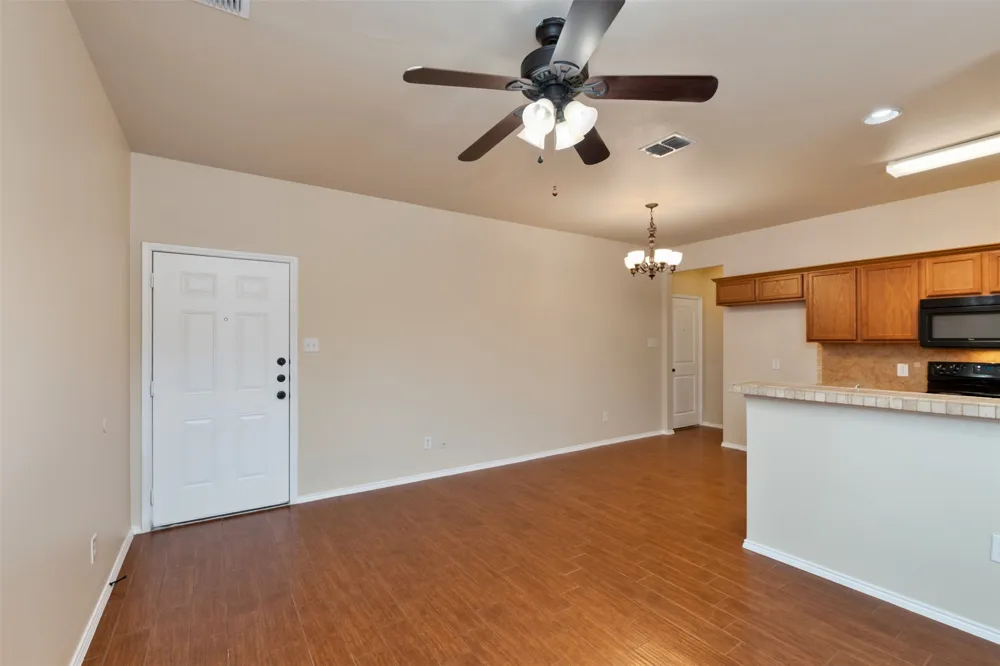 382 Armstrong Lane Lavon, TX 75166