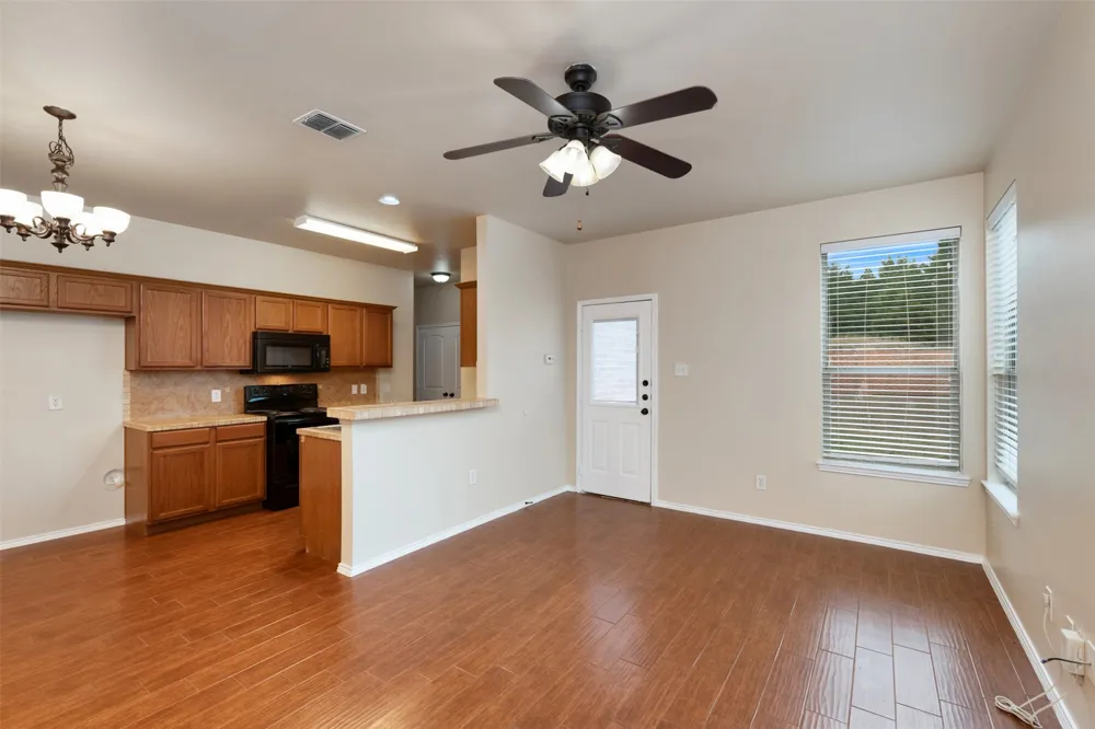 382 Armstrong Lane Lavon, TX 75166