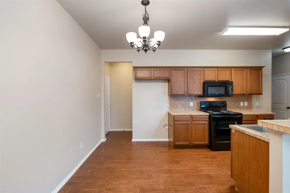 382 Armstrong Lane Lavon, TX 75166