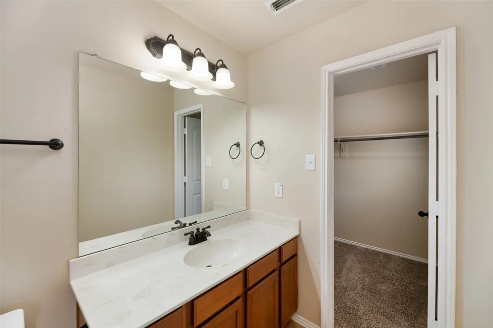 382 Armstrong Lane Lavon, TX 75166