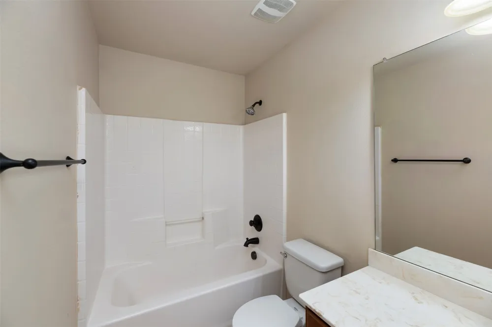 382 Armstrong Lane Lavon, TX 75166