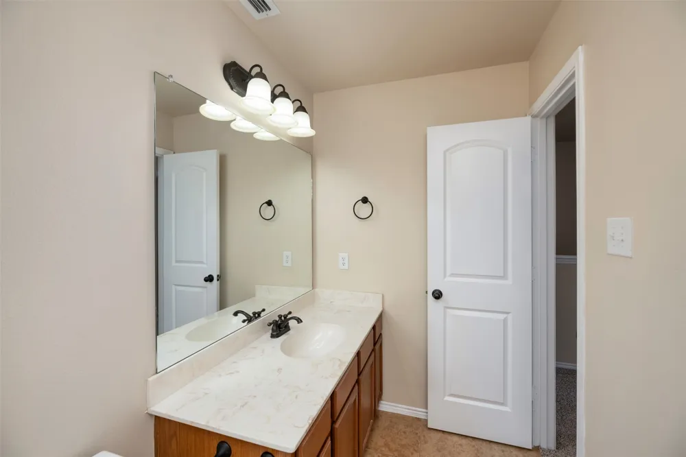 382 Armstrong Lane Lavon, TX 75166