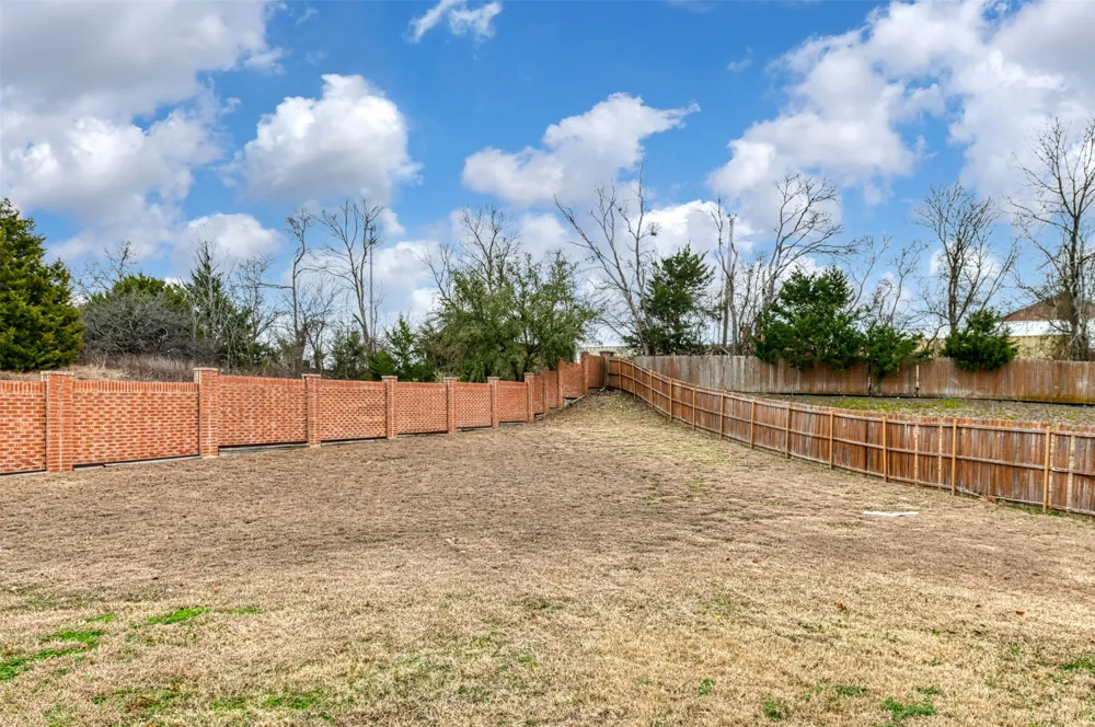382 Armstrong Lane Lavon, TX 75166