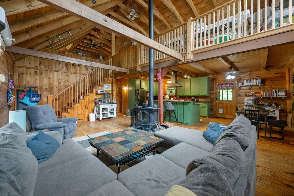 1110 Boanerges Church Road Old Fort, TN 37362