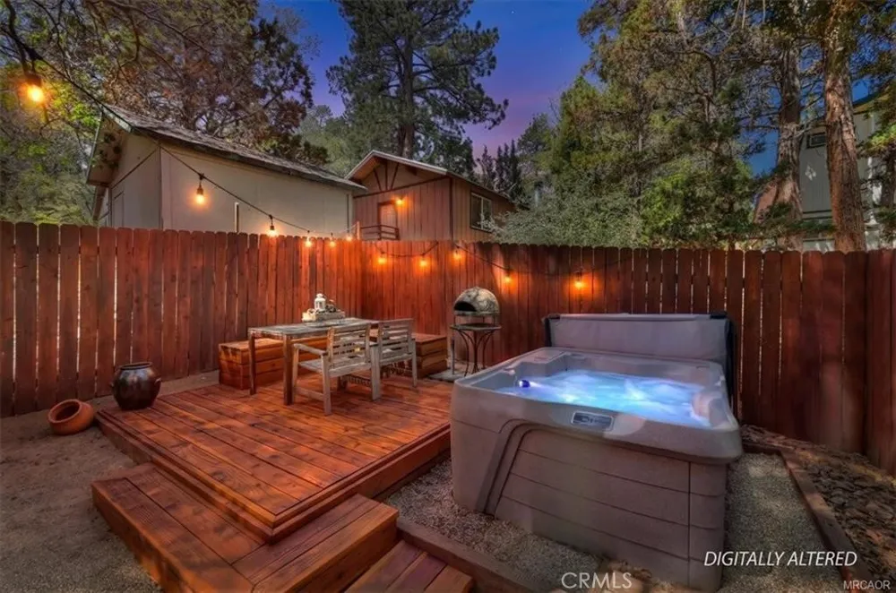 756 Cedar Sugarloaf, CA 92386