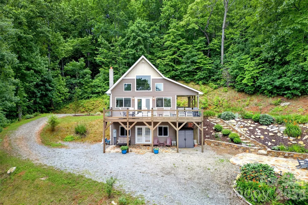 696 Hickory Nut Hollow Old Fort, NC 28762