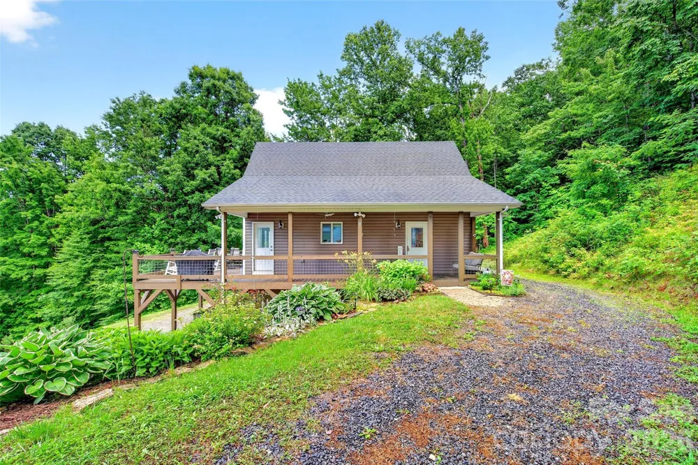 696 Hickory Nut Hollow Old Fort, NC 28762