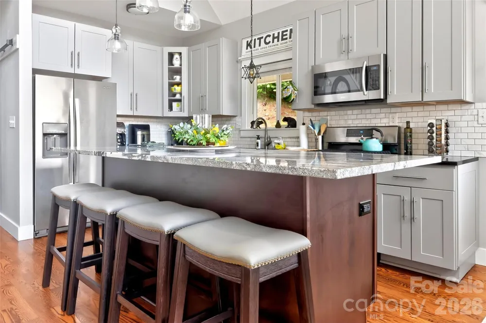 696 Hickory Nut Hollow Old Fort, NC 28762