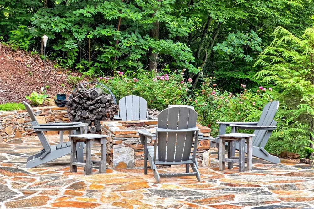 696 Hickory Nut Hollow Old Fort, NC 28762