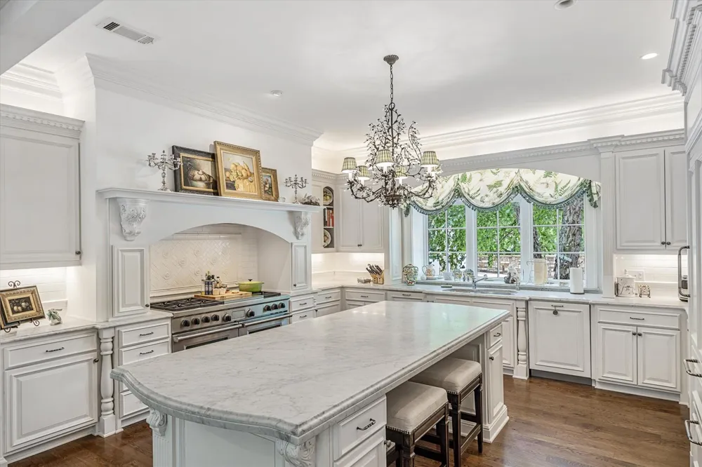 1920 Stonegate Boulevard Tyler, TX 75703