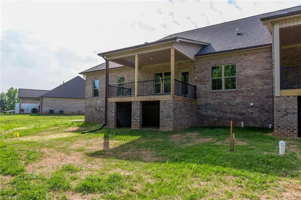 7008 Westfield Village Circle S Summerfield, NC 27358