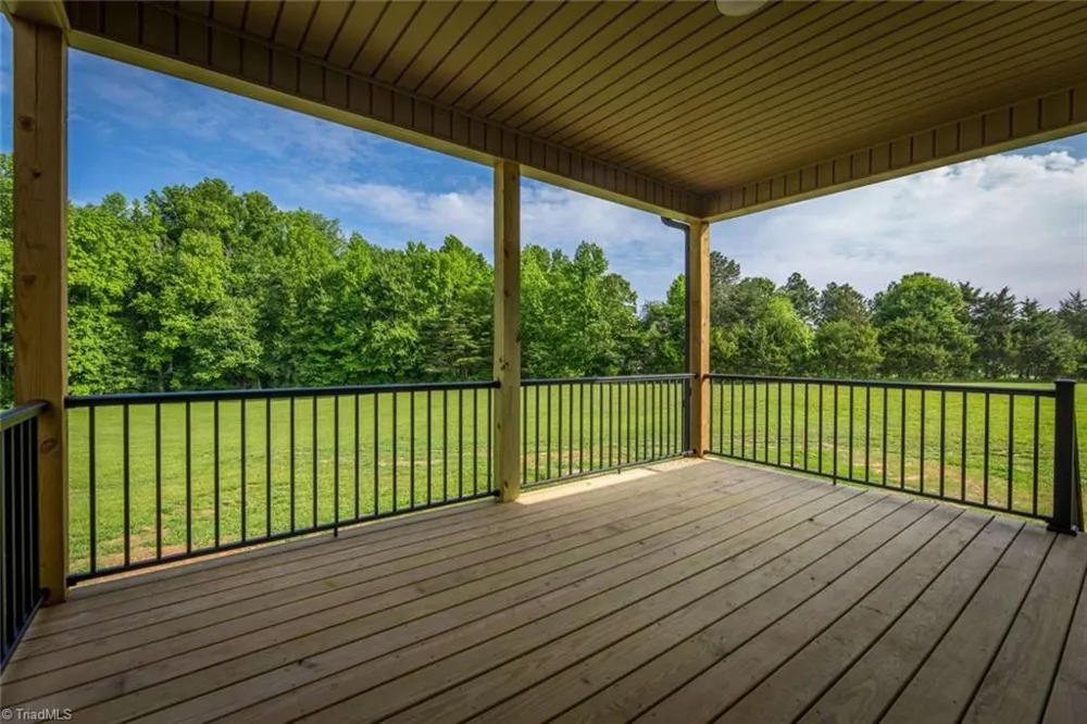7008 Westfield Village Circle S Summerfield, NC 27358