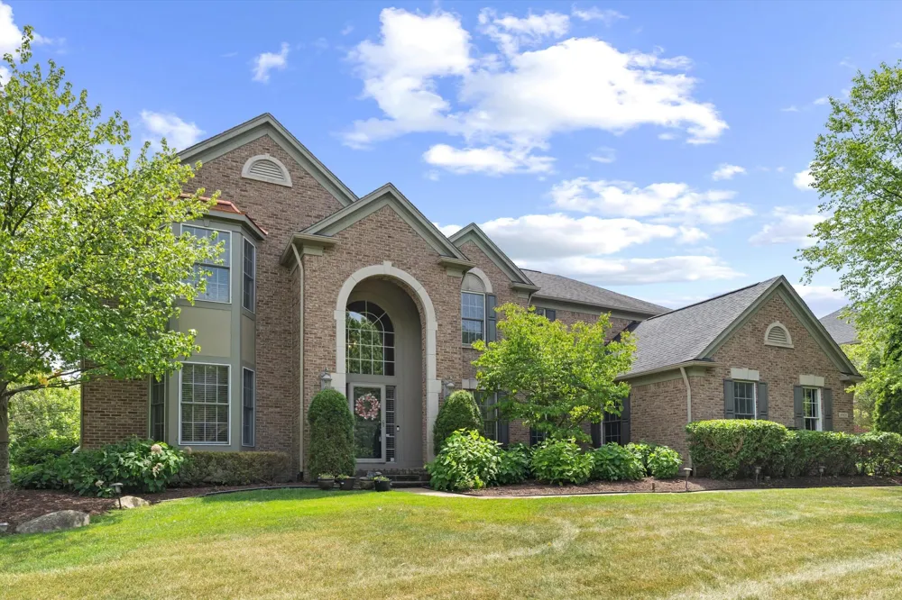 49828 Waterstone Estates Circle Northville Township, MI 48168