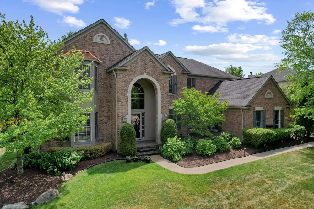 49828 Waterstone Estates Circle Northville Township, MI 48168