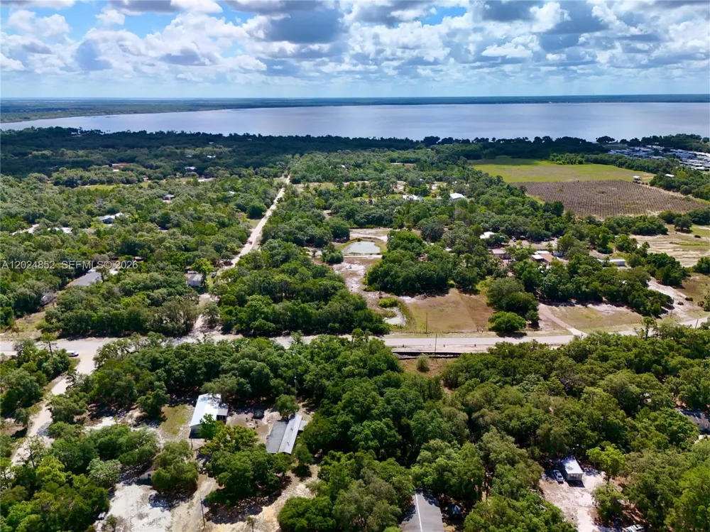 3175 Walk In Water Rd Lake Wales, FL 33898
