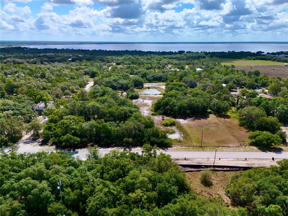 3175 Walk In Water Rd Lake Wales, FL 33898