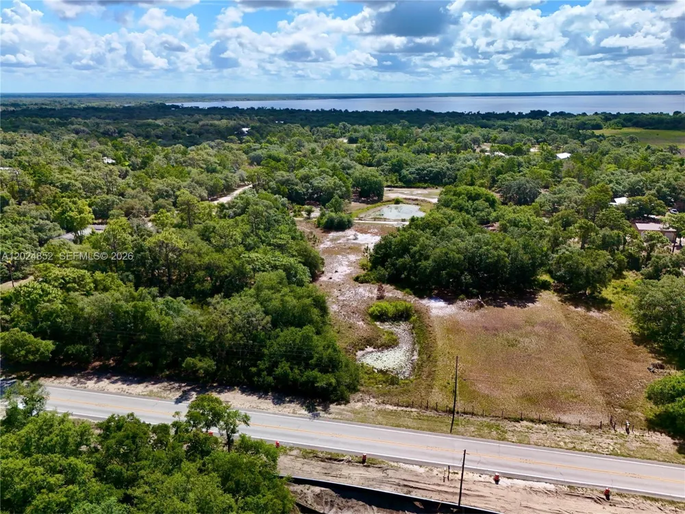 3175 Walk In Water Rd Lake Wales, FL 33898