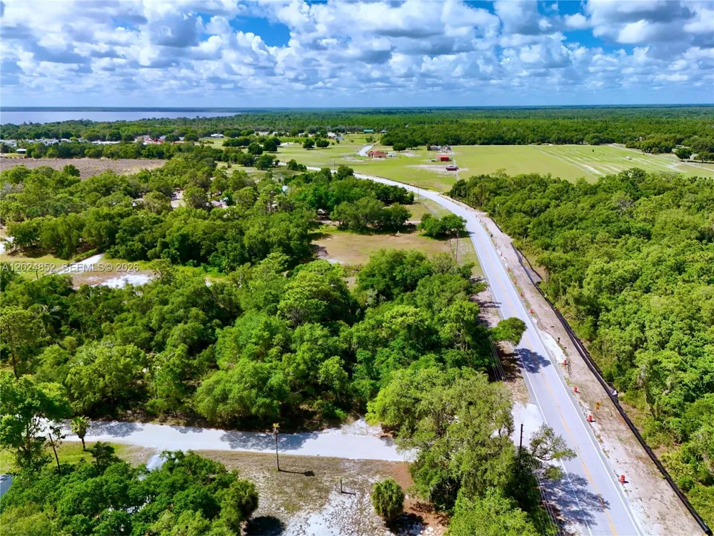 3175 Walk In Water Rd Lake Wales, FL 33898