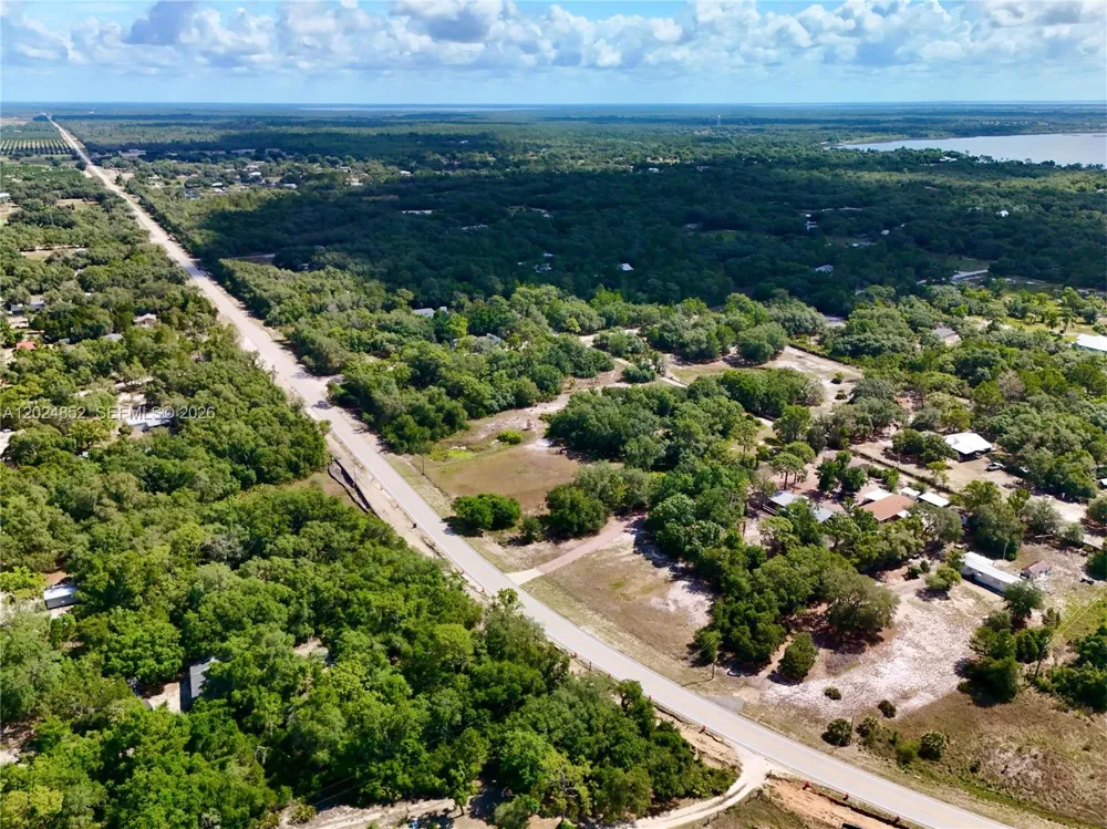 3175 Walk In Water Rd Lake Wales, FL 33898