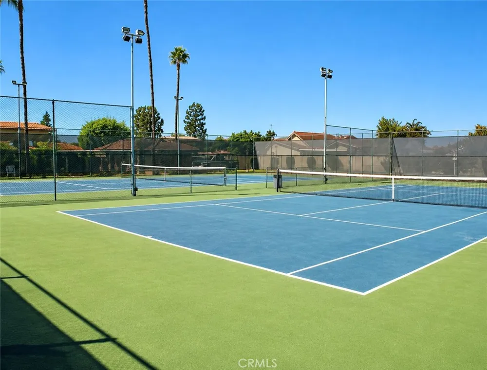 8952 BARCELONA Westminster, CA 92683