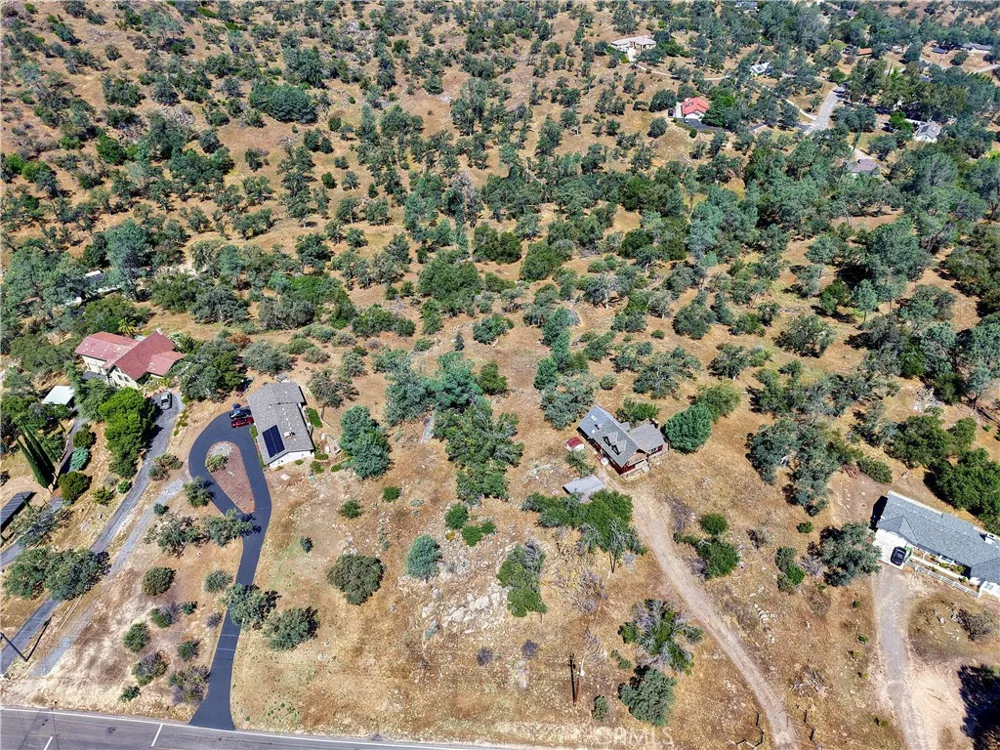 2 Corral Coarsegold, CA 93614
