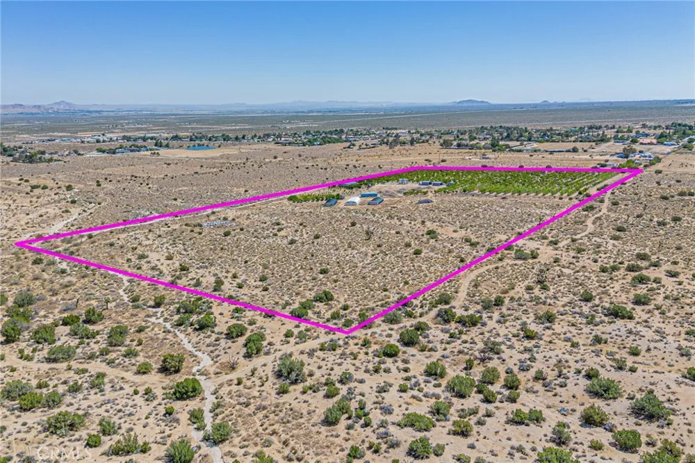 11126 E Avenue W8 Pearblossom, CA 93553