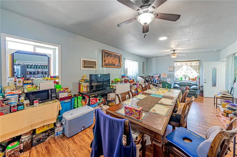11126 E Avenue W8 Pearblossom, CA 93553