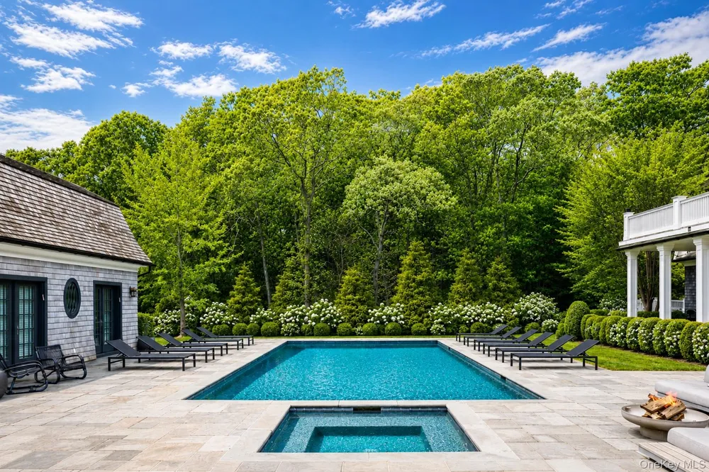 486 Middle Line Highway Bridgehampton, NY 11932