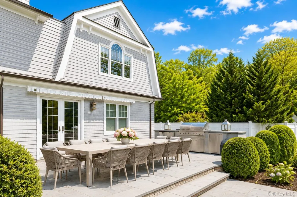 486 Middle Line Highway Bridgehampton, NY 11932